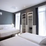 Отель Venecia Plaza Centro 2*