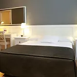 Отель Venecia Plaza Centro Валенсия