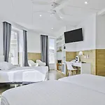 Venecia Plaza Centro Hotel